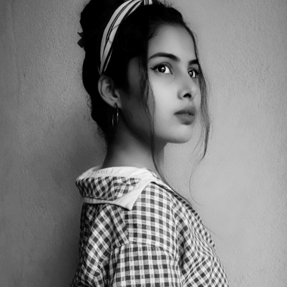 Meet your Posher, Mistry - Picture 1 of 1